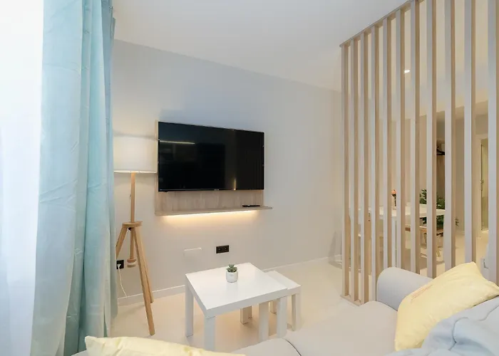 Elegante Y Luminoso En - Apto 1 By Vigo